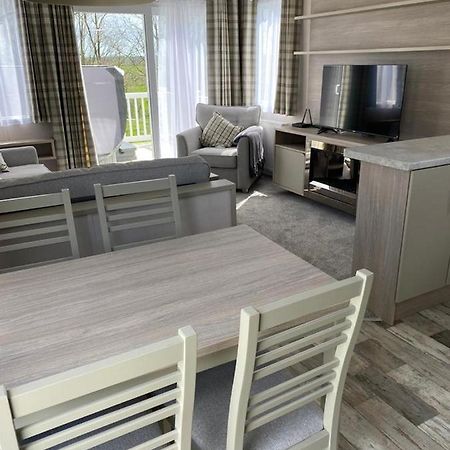 Luxury Holiday Home Sleeps 6 Pet Friendly セント・オーステル エクステリア 写真