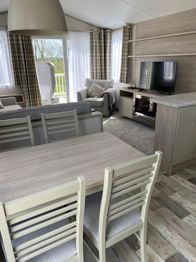 Luxury Holiday Home Sleeps 6 Pet Friendly セント・オーステル エクステリア 写真