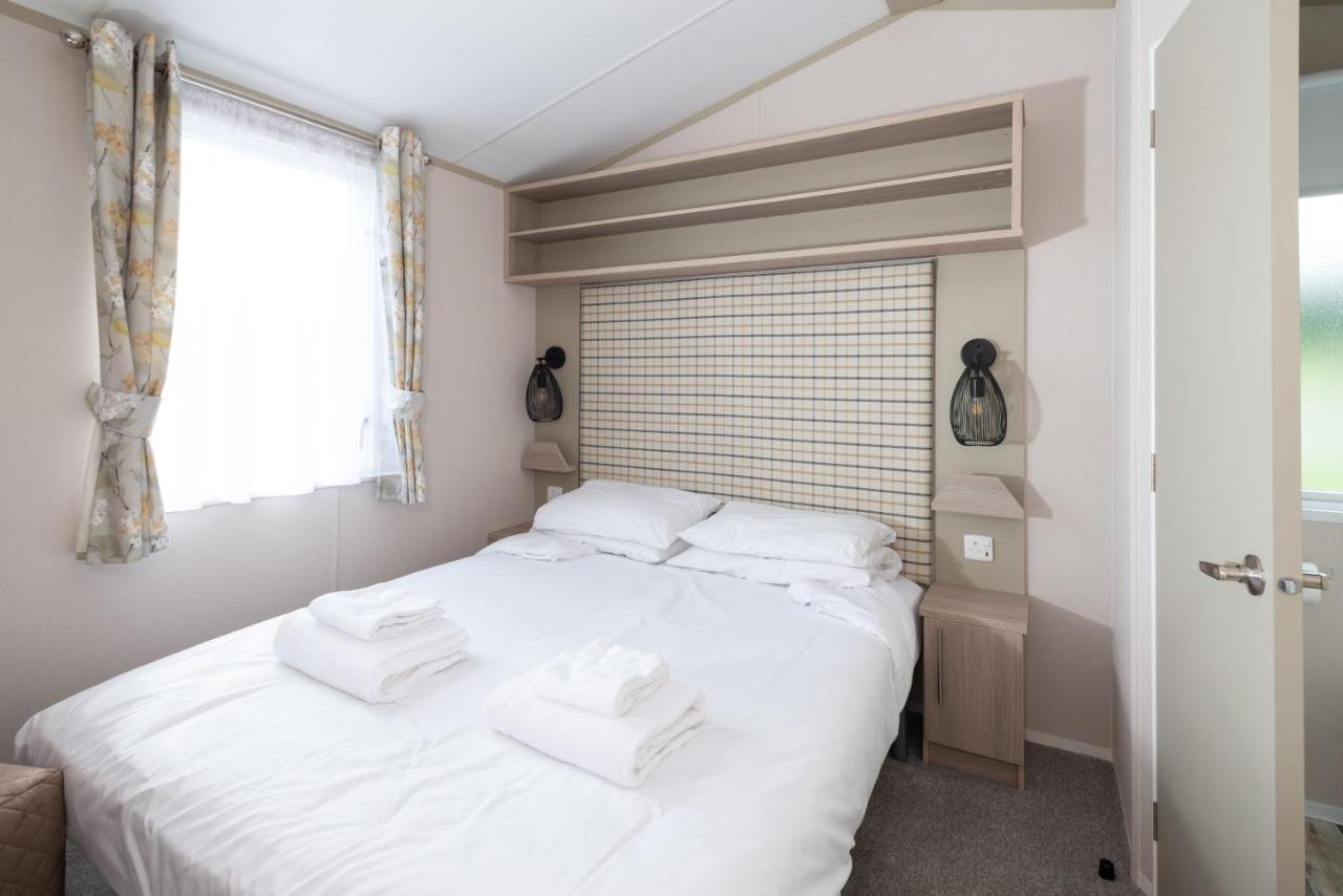 Luxury Holiday Home Sleeps 6 Pet Friendly セント・オーステル エクステリア 写真