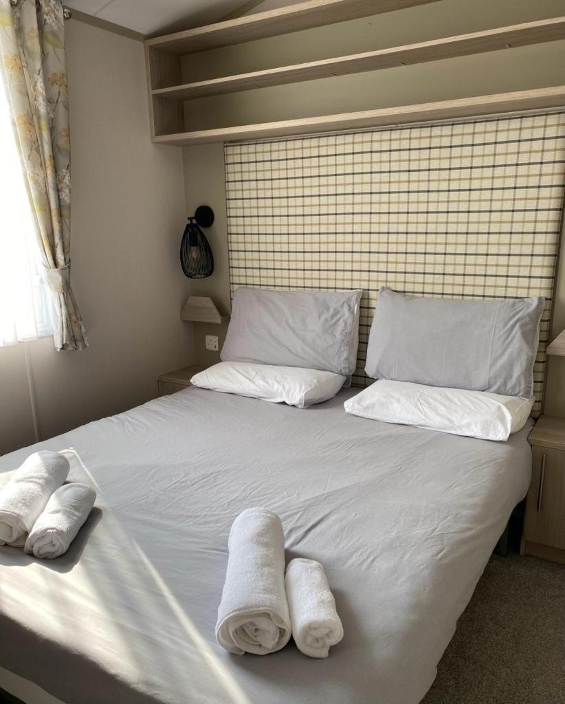 Luxury Holiday Home Sleeps 6 Pet Friendly セント・オーステル エクステリア 写真